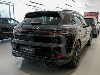 2026 Porsche Cayenne III Рестайлинг, чёрный, 17290000 рублей, вид 5