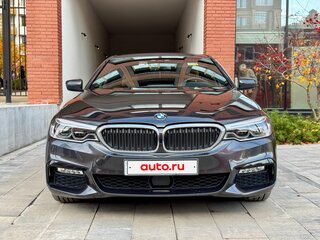2017 BMW 5 серии 530i xDrive VII (G30/G31/G38), белый, 4350000 рублей, вид 2