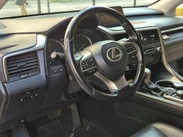 2017 Lexus RX 300 IV, серый, 3099000 рублей - вид 5