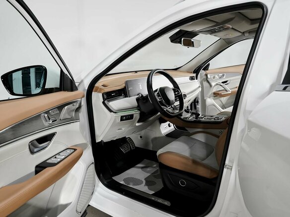 2026 Jetour X70+ I Рестайлинг, белый, 3099000 рублей - вид 4