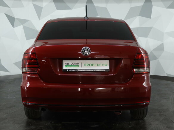 2019 Volkswagen Polo V Рестайлинг, красный, 1319000 рублей - вид 5