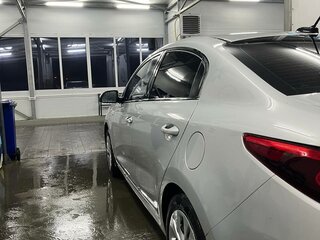 2019 Kia Rio IV, серебристый, 1300000 рублей, вид 2