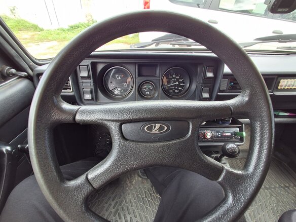 2008 Lada (ВАЗ) 2105, пурпурный, 200000 рублей - вид 5