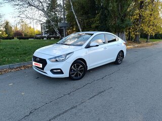 2018 Hyundai Solaris II, белый, 1355000 рублей, вид 2