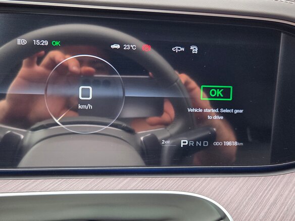 2025 Denza N9 46.9 kWh, чёрный, 7025000 рублей - вид 19