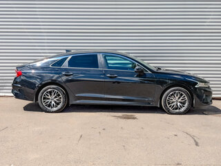 2021 Kia K5 III, чёрный, 2145000 рублей, вид 4