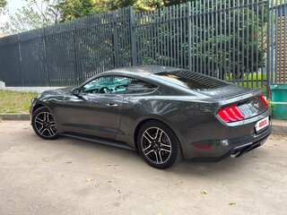 2020 Ford Mustang VI Рестайлинг, серый, 3680000 рублей, вид 3
