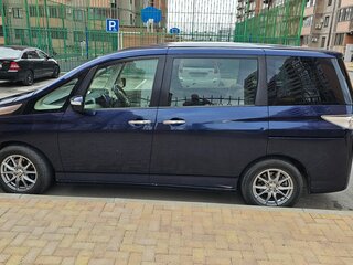 2010 Mazda Biante, синий, 800000 рублей, вид 3