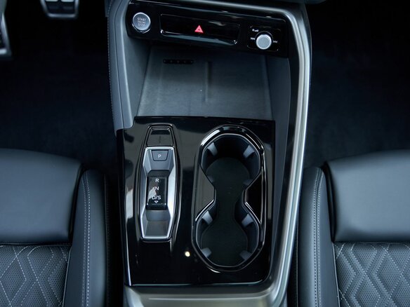 2026 Audi Q5 L III (GU), чёрный, 7099900 рублей - вид 26