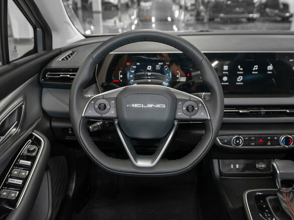 2025 BAIC U5 Plus, серый, 2040000 рублей - вид 9