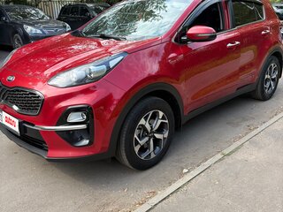 2019 Kia Sportage IV Рестайлинг, красный, 1800000 рублей, вид 2