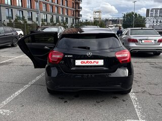 2013 Mercedes-Benz A-Класс 180 III (W176), чёрный, 1090000 рублей, вид 4