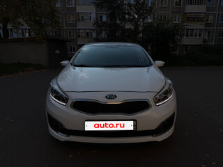 2016 Kia Ceed II Рестайлинг, белый, 1450000 рублей, вид 2
