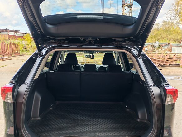 2020 Toyota RAV4 V (XA50), чёрный, 2980000 рублей - вид 7
