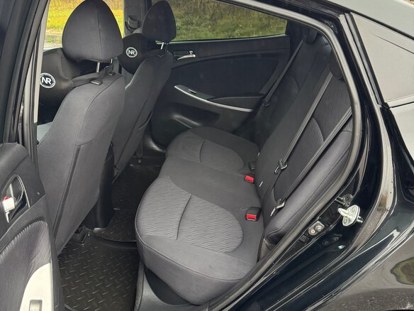2011 Hyundai Solaris I, чёрный, 770000 рублей - вид 8