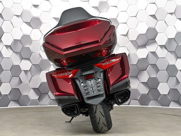 2025 Honda GL 1800 Gold Wing, красный, 3649000 рублей - вид 5