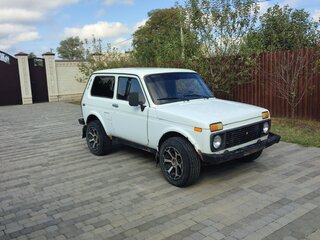 2002 Lada (ВАЗ) 2121 (4x4) I Рестайлинг, белый, 240000 рублей, вид 3