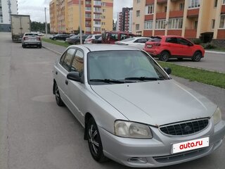 2000 Hyundai Accent II, серебристый, 165000 рублей, вид 3