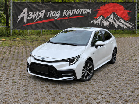 2022 Toyota Corolla Sporty XII (E210) Рестайлинг, белый, 1620000 рублей, вид 1