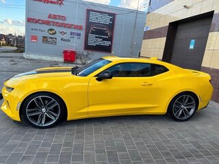 2016 Chevrolet Camaro VI, жёлтый, 3150000 рублей, вид 2