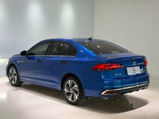 2022 Volkswagen Bora IV (China Market) Рестайлинг, синий, 1850000 рублей, вид 5