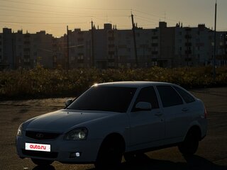 2011 Lada (ВАЗ) Priora I, белый, 205000 рублей, вид 1