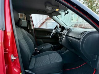 2011 Skoda Fabia II Рестайлинг, красный, 570000 рублей, вид 4