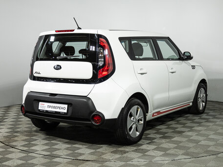 2016 Kia Soul II, белый, 1299700 рублей, вид 5