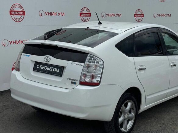 2010 Toyota Prius JDM II Рестайлинг (XW20), белый, 679000 рублей - вид 15