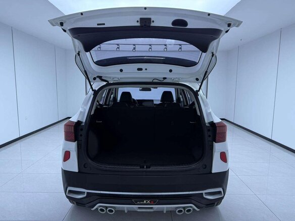 2023 Kia KX3, белый, 1575000 рублей - вид 6