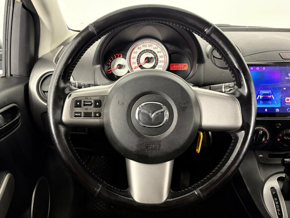 2008 Mazda 2 II (DE), белый, 630000 рублей - вид 13