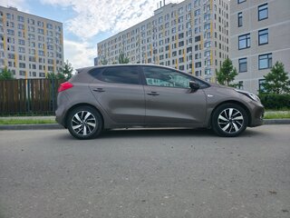 2013 Kia Ceed II, коричневый, 750000 рублей, вид 4