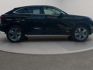 2026 Audi Q3 Sportback e-hybrid III (FJ), чёрный, 6750000 рублей, вид 3