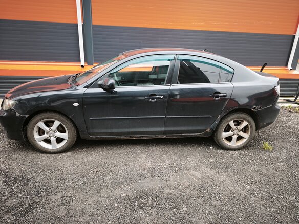 2005 Mazda 3 I (BK), чёрный, 210000 рублей - вид 5