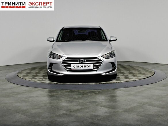 2017 Hyundai Elantra VI (AD), серебристый, 1347000 рублей - вид 1