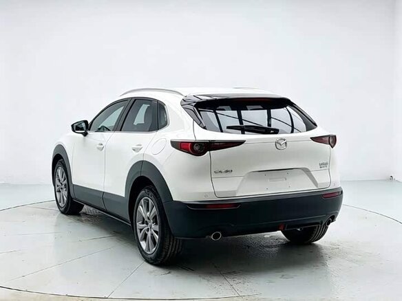 2022 Mazda CX-30 I, белый, 2089000 рублей - вид 3
