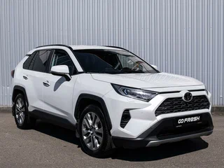 2020 Toyota RAV4 V (XA50), белый, 3679000 рублей, вид 1