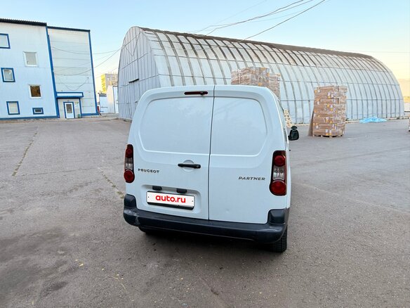2013 Peugeot Partner, белый, 888000 рублей - вид 5