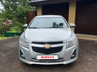2014 Chevrolet Cruze I Рестайлинг, серебристый, 815000 рублей, вид 2