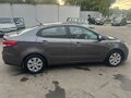 2016 Kia Rio III Рестайлинг, серый - вид 3