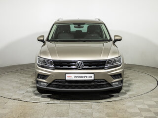 2017 Volkswagen Tiguan II, бежевый, 2099700 рублей, вид 2
