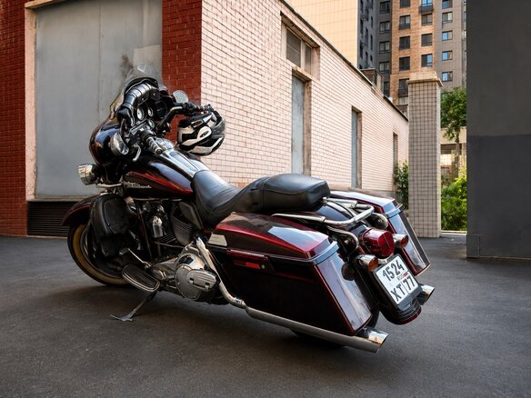 2007 Harley-Davidson Street Glide, красный, 850000 рублей