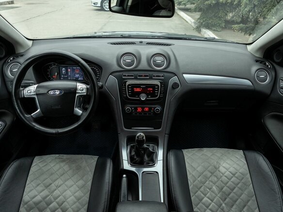 2011 Ford Mondeo IV Рестайлинг, серый, 840000 рублей - вид 16
