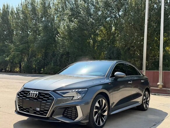 2023 Audi A3 35 TFSI Long IV (8Y), серый, 2400000 рублей