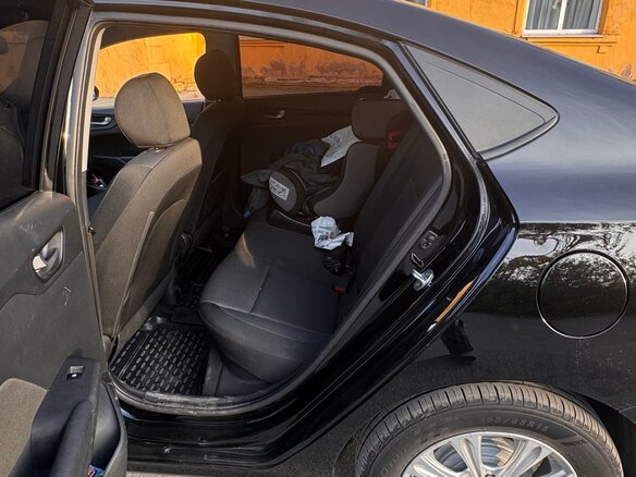 2017 Hyundai Solaris II, чёрный, 1050000 рублей - вид 22