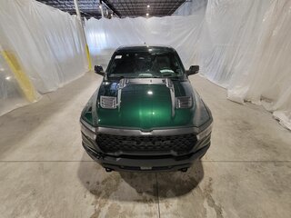 2026 Ram 1500 Crew Cab eTorque V Рестайлинг, зелёный, 10866038 рублей, вид 2
