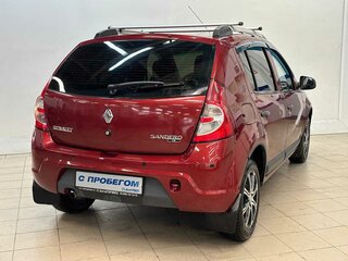 2011 Renault Sandero I, красный, 400000 рублей, вид 4