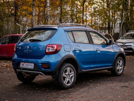 2016 Renault Sandero II, синий, 911000 рублей, вид 2
