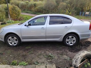 2013 Skoda Octavia II (A5) Рестайлинг, серебристый, 650000 рублей, вид 3