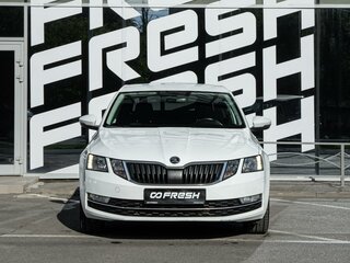 2017 Skoda Octavia III (A7) Рестайлинг, белый, 1485000 рублей, вид 3